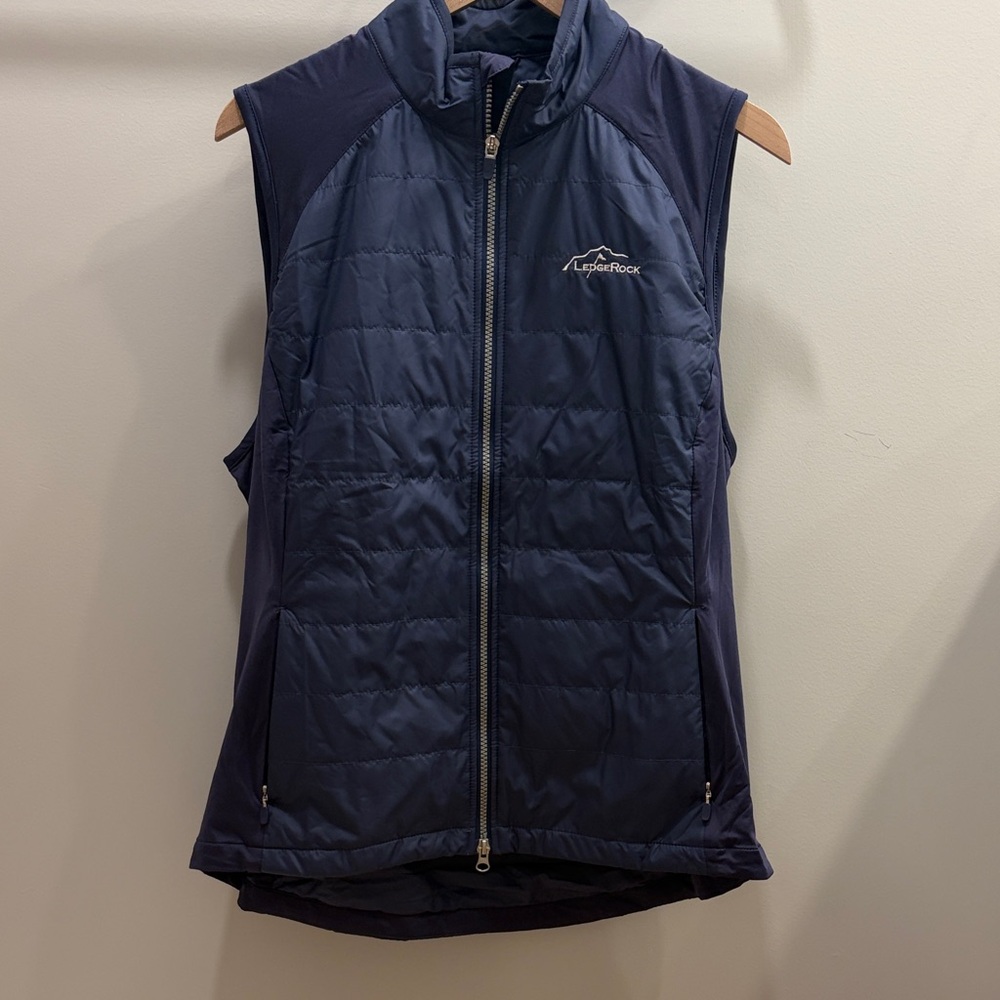 Zero Restriction quilted XL men’s golf vest